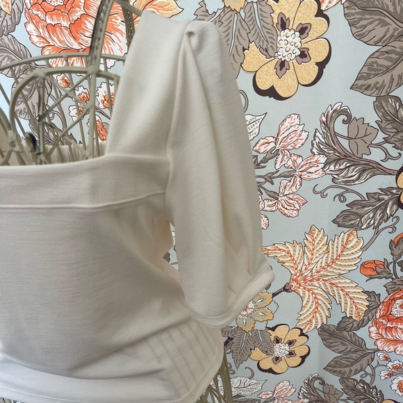 Banana Republic Crop Top - Picture 5 of 5